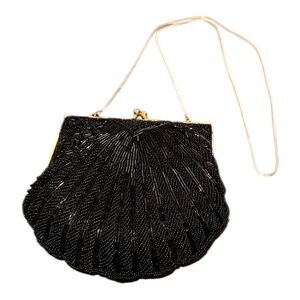 Vintage Andre Cellini Clamshell Beaded Kiss Lock Framed Clutch Mini Chain Strap